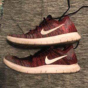 Nike free run fly knit.